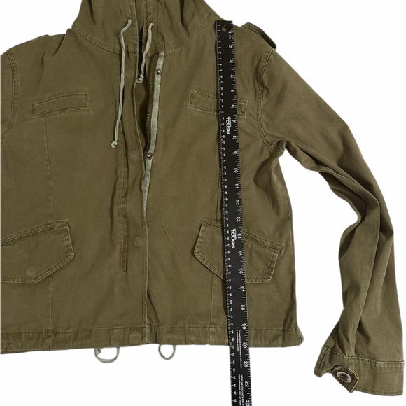 Brandy Melville Khaki Utility Jacket - Picture 3 of 7